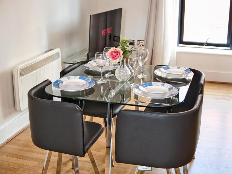 Lovely 1 Bedroom Apartment - Bham City Centre Birmingham Luaran gambar