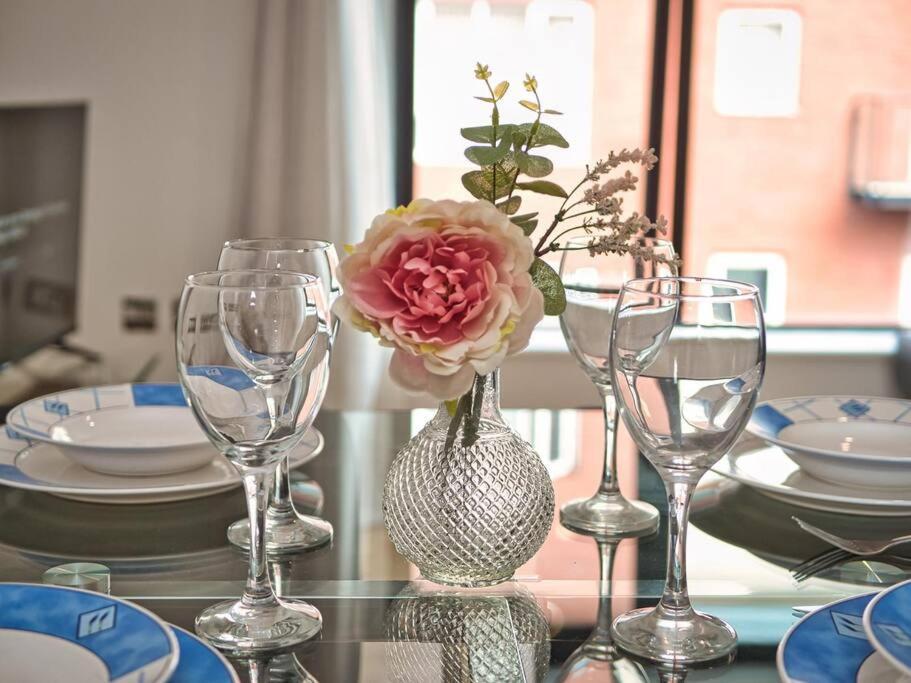Lovely 1 Bedroom Apartment - Bham City Centre Birmingham Luaran gambar
