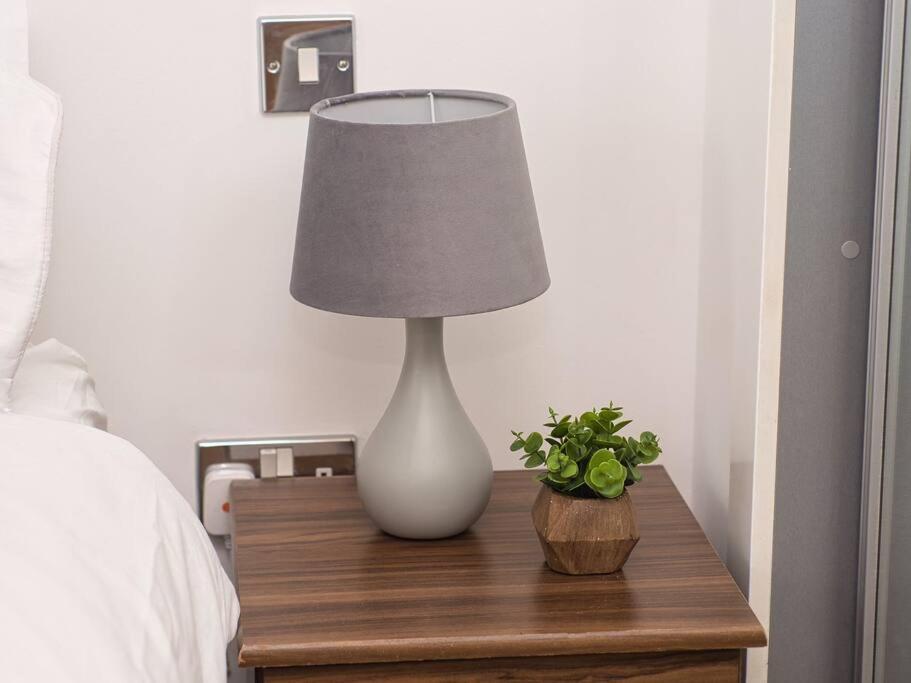 Lovely 1 Bedroom Apartment - Bham City Centre Birmingham Luaran gambar